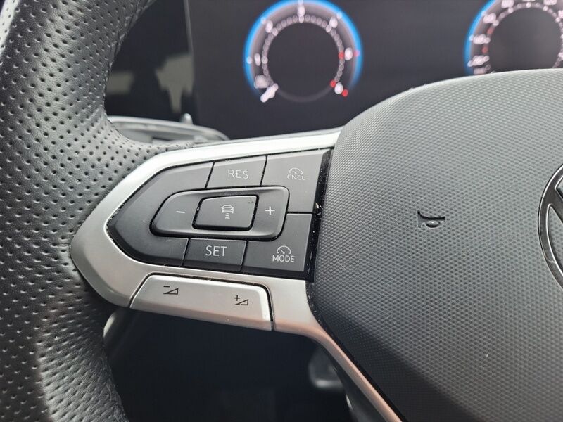 More views of Volkswagen Tiguan