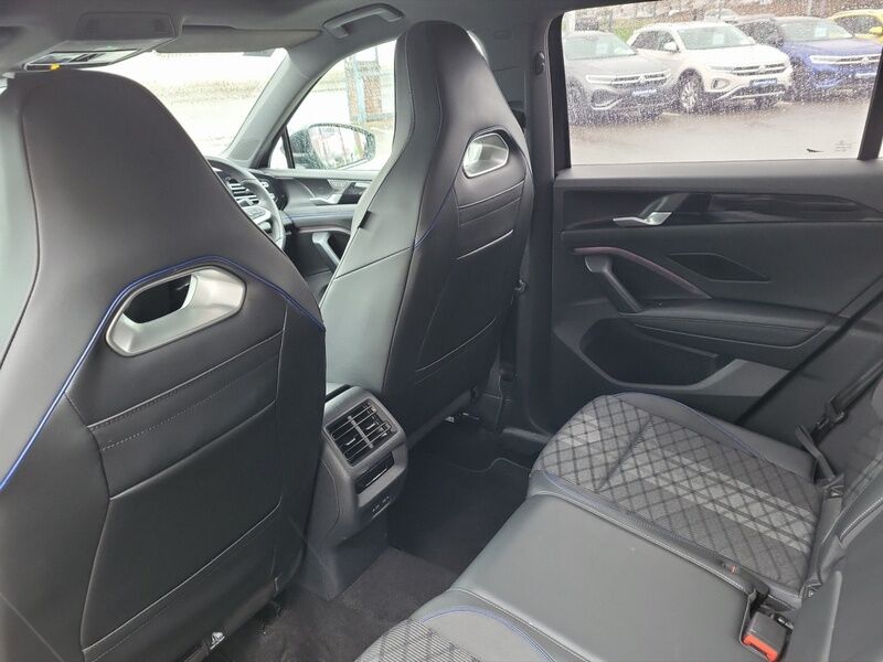More views of Volkswagen Tiguan