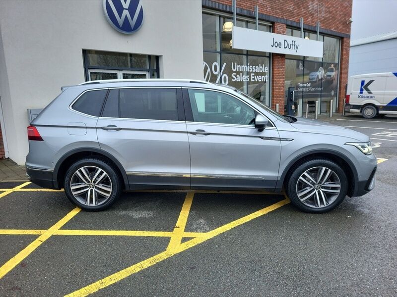 More views of Volkswagen Tiguan Allspace