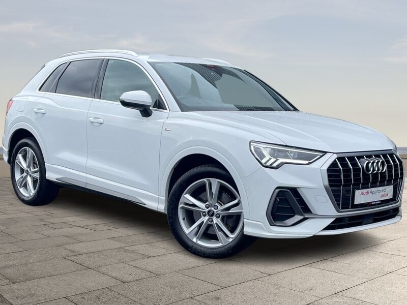 More views of Audi Q3