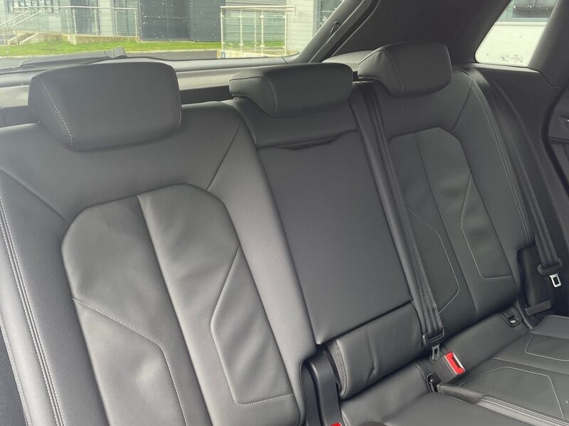 More views of Audi Q3