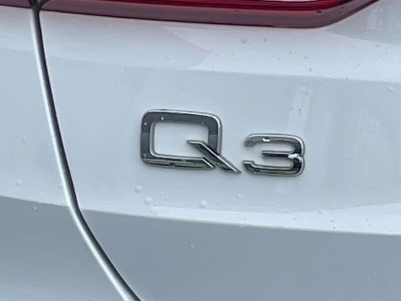 More views of Audi Q3