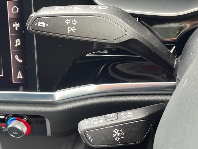 More views of Audi Q3