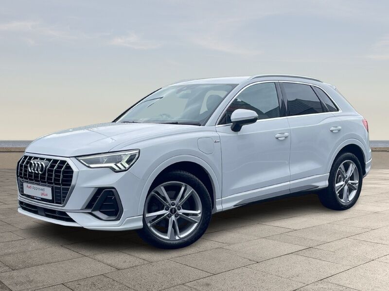 More views of Audi Q3