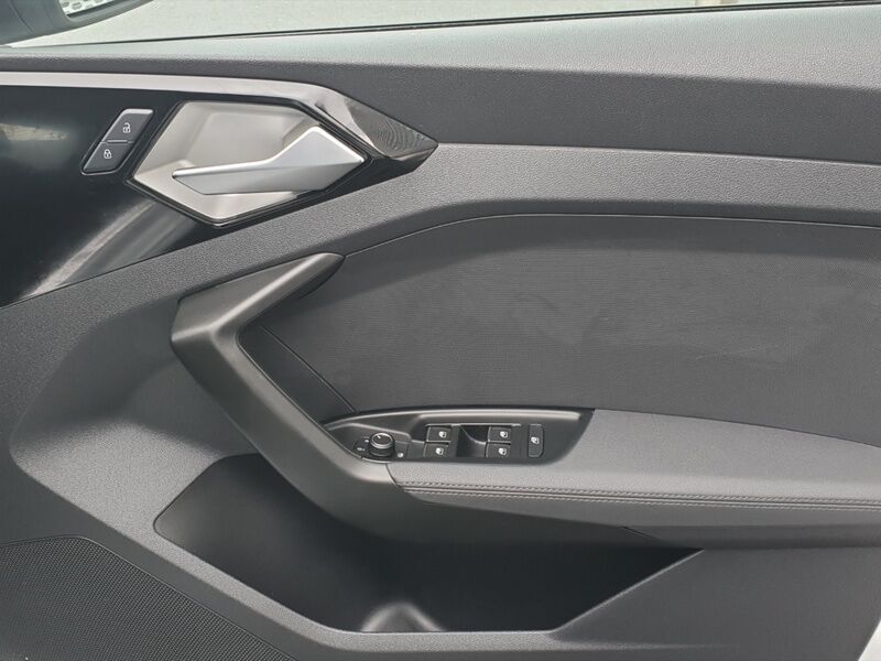 More views of Audi A1