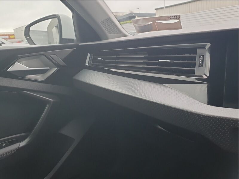 More views of Audi A1