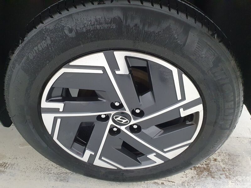 More views of Hyundai Tucson