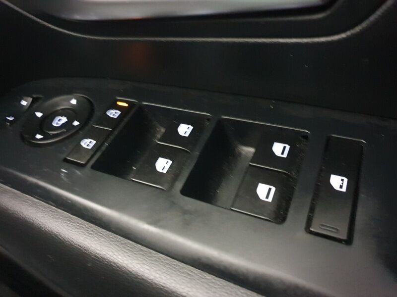 More views of Hyundai Tucson