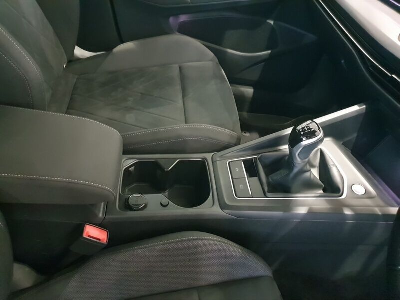 More views of Volkswagen Golf