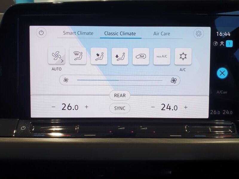 More views of Volkswagen Golf