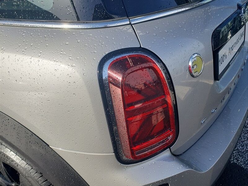 More views of Mini Countryman