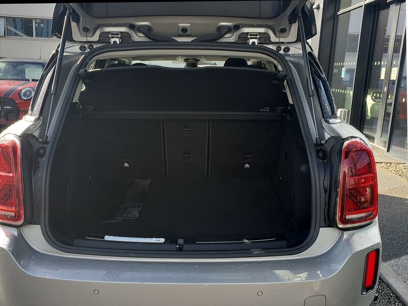 More views of Mini Countryman