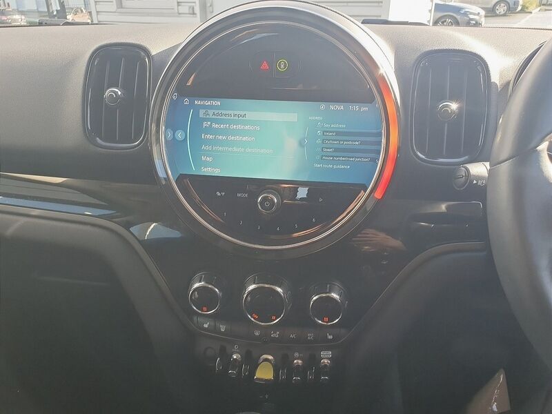 More views of Mini Countryman