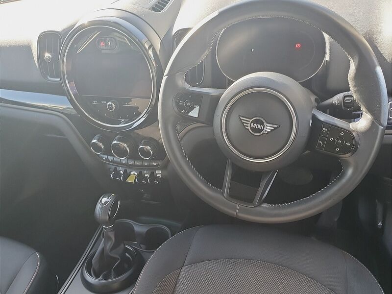 More views of Mini Countryman