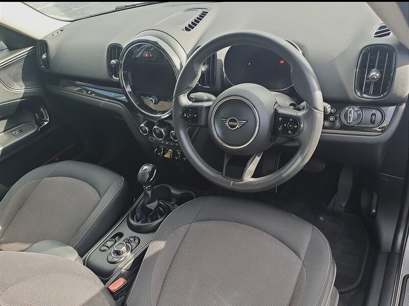 More views of Mini Countryman