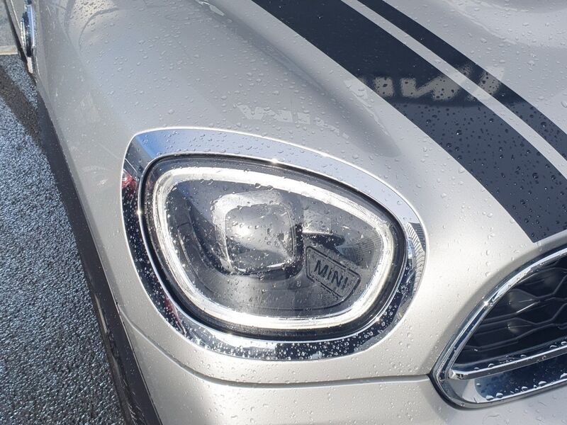 More views of Mini Countryman