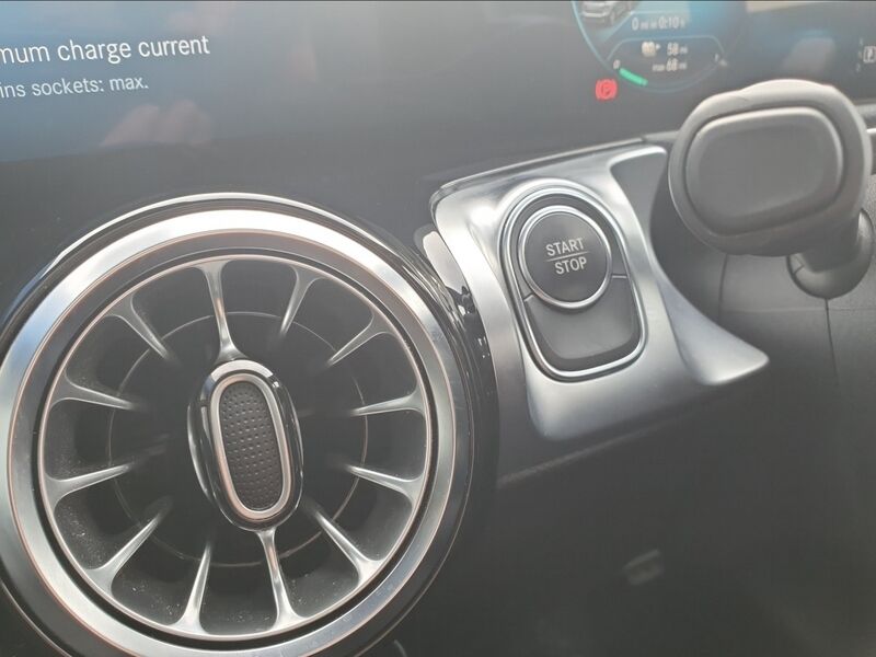 More views of Mercedes-Benz EQB