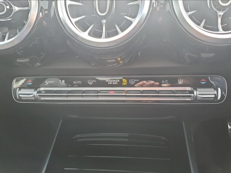 More views of Mercedes-Benz EQB