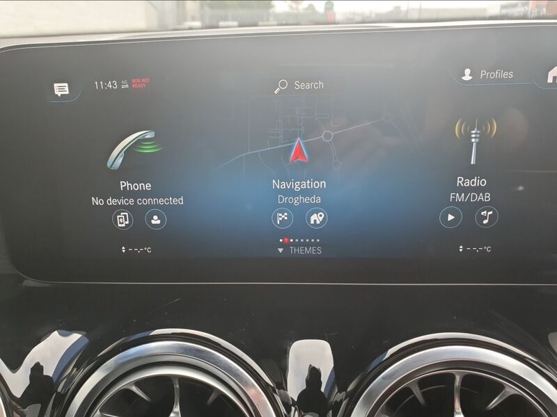 More views of Mercedes-Benz EQB