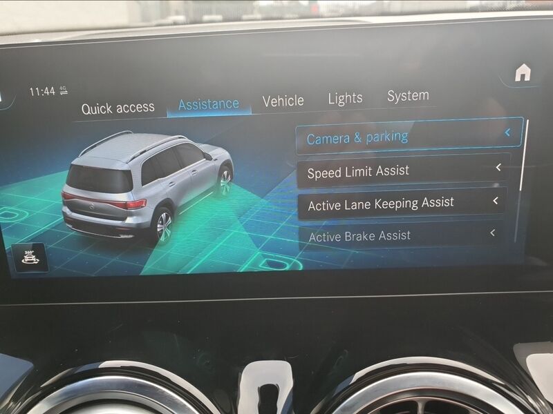 More views of Mercedes-Benz EQB