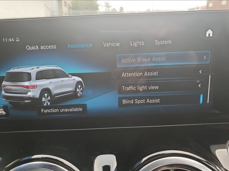 More views of Mercedes-Benz EQB