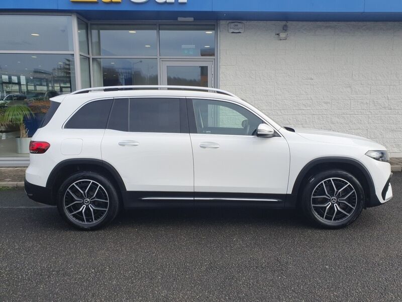 More views of Mercedes-Benz EQB