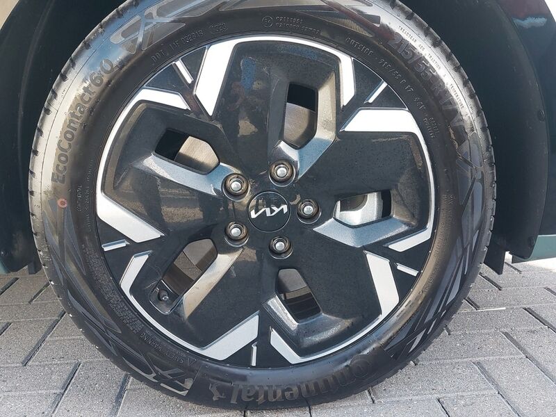 More views of Kia e-Niro