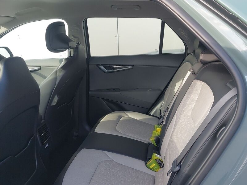 More views of Kia e-Niro