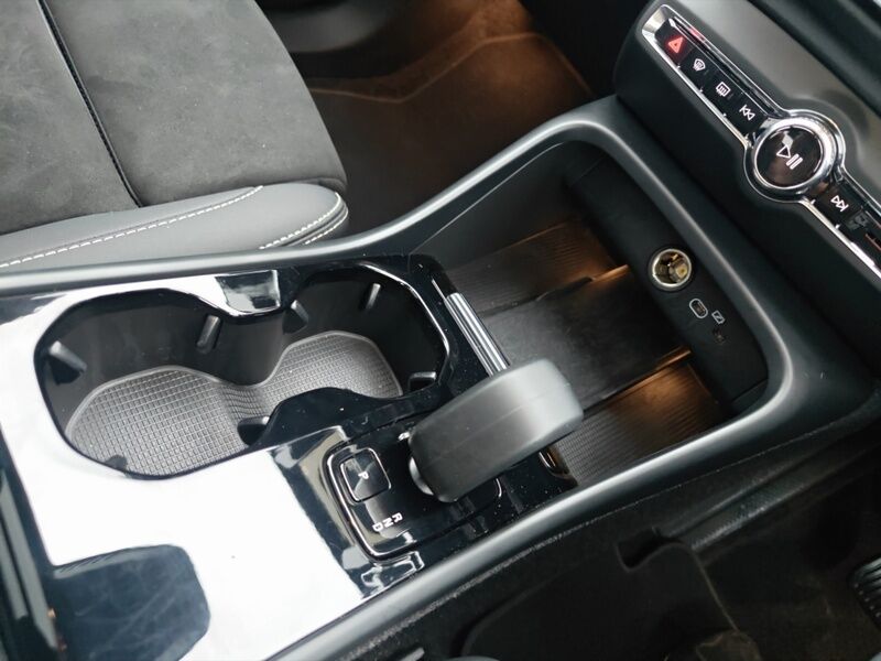 More views of Volvo XC40