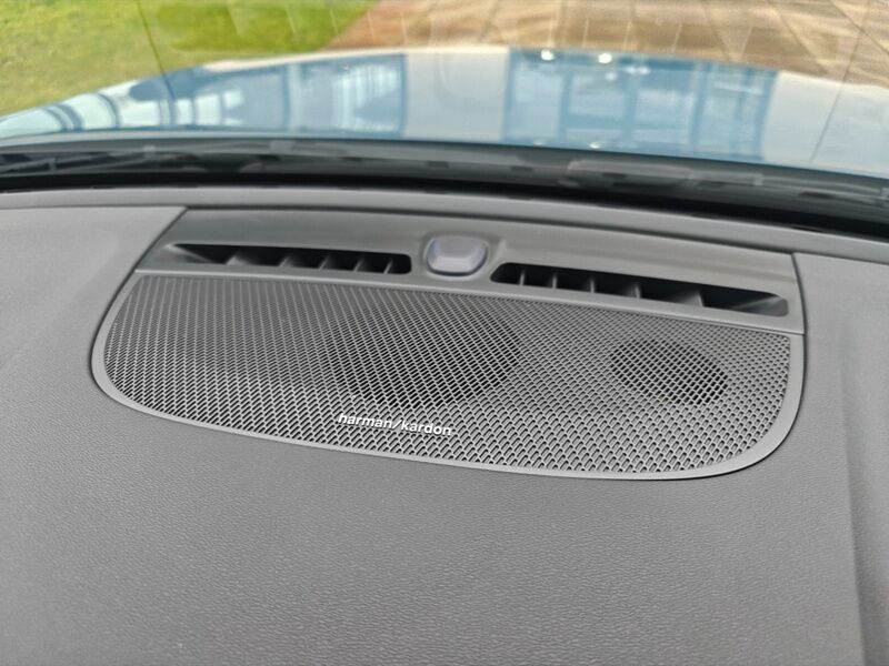 More views of Volvo XC40