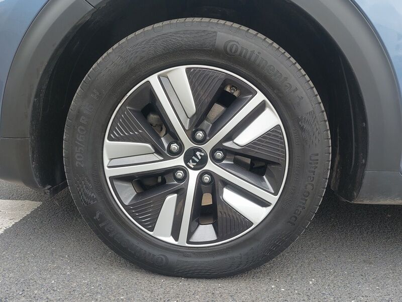 More views of Kia Niro