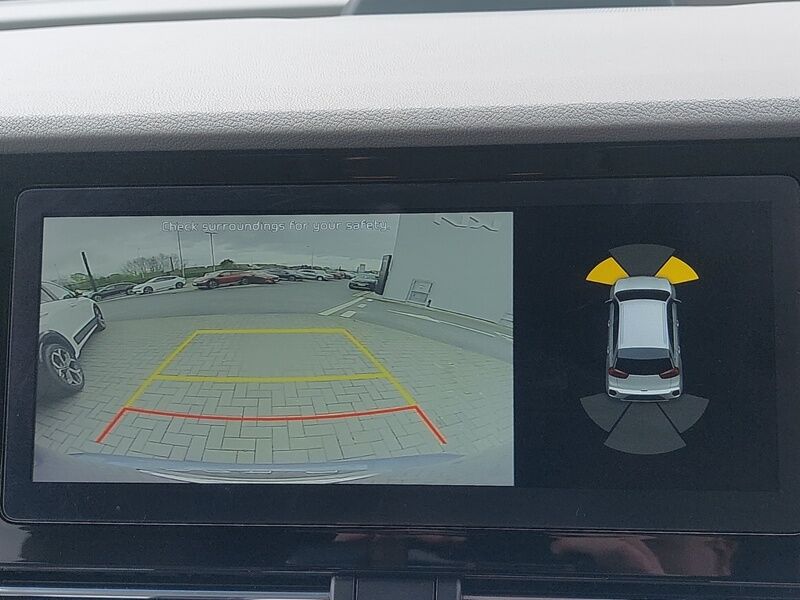 More views of Kia Niro