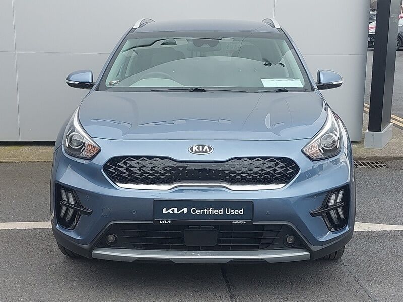 More views of Kia Niro