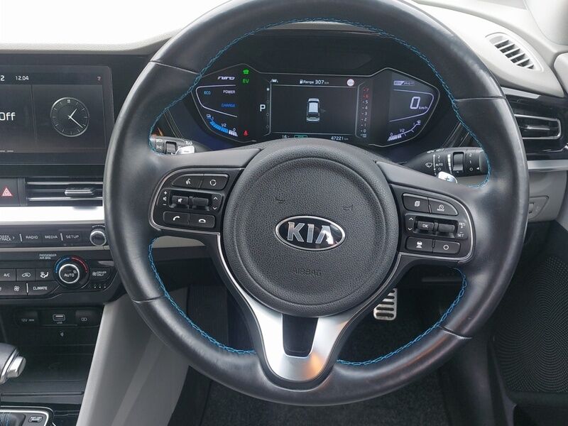 More views of Kia Niro