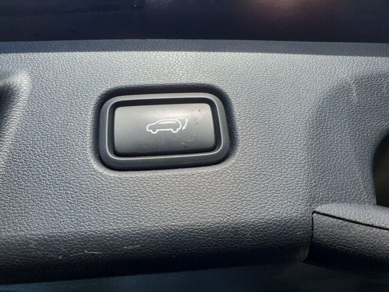 More views of Hyundai Tucson