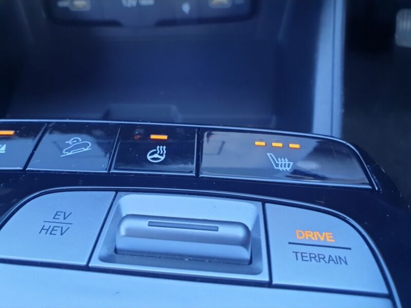 More views of Hyundai Tucson