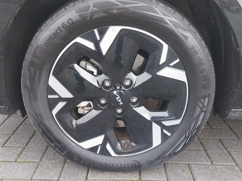 More views of Kia e-Niro