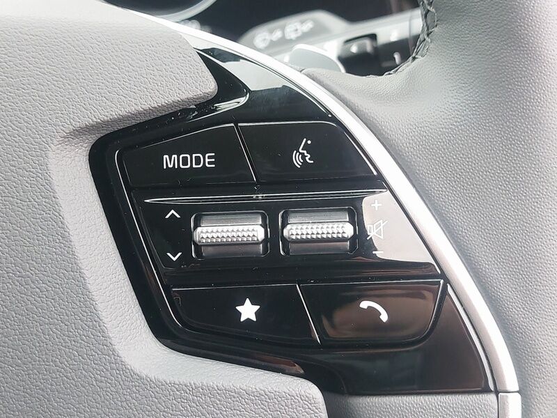 More views of Kia e-Niro