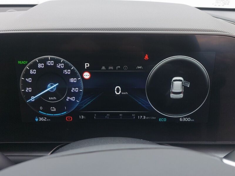 More views of Kia e-Niro