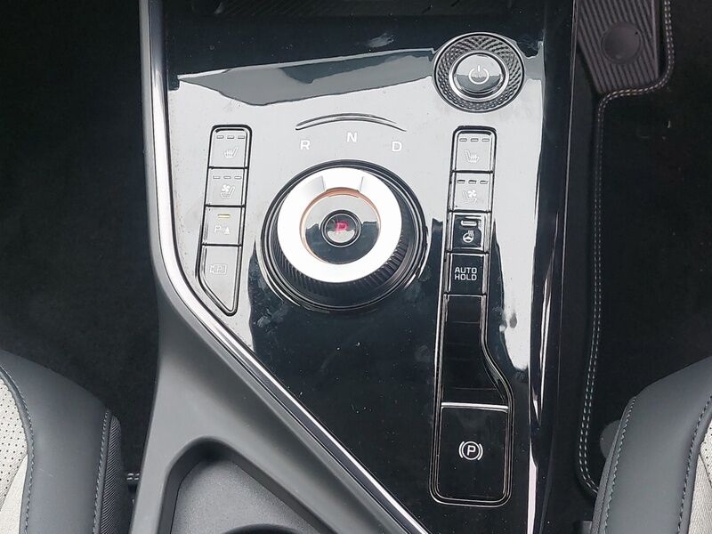 More views of Kia e-Niro