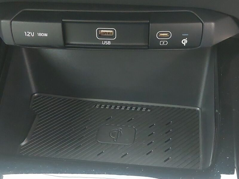 More views of Kia e-Niro