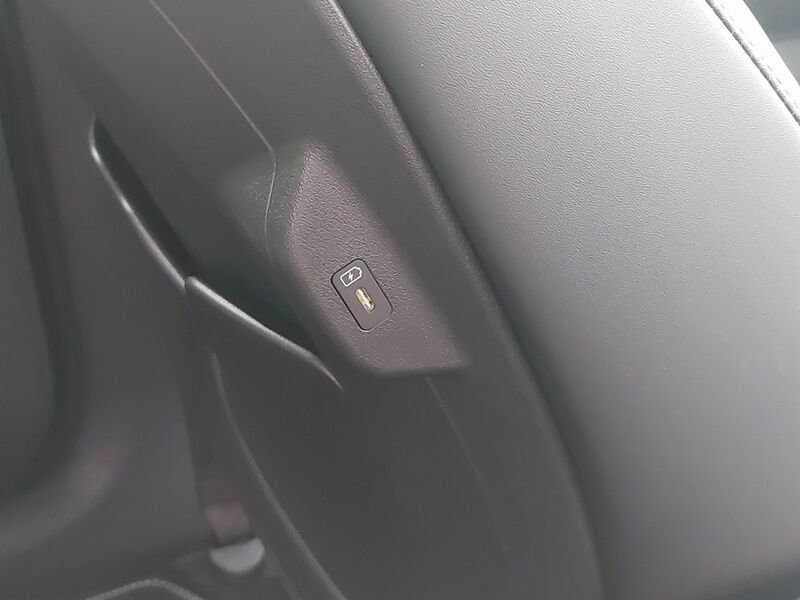 More views of Kia e-Niro