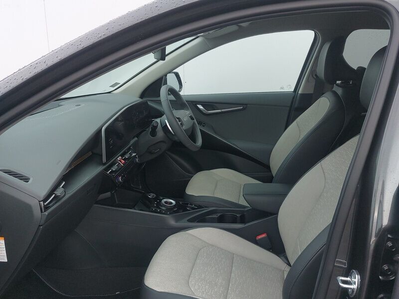 More views of Kia e-Niro