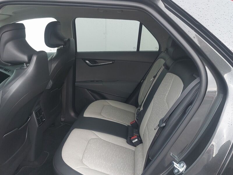 More views of Kia e-Niro