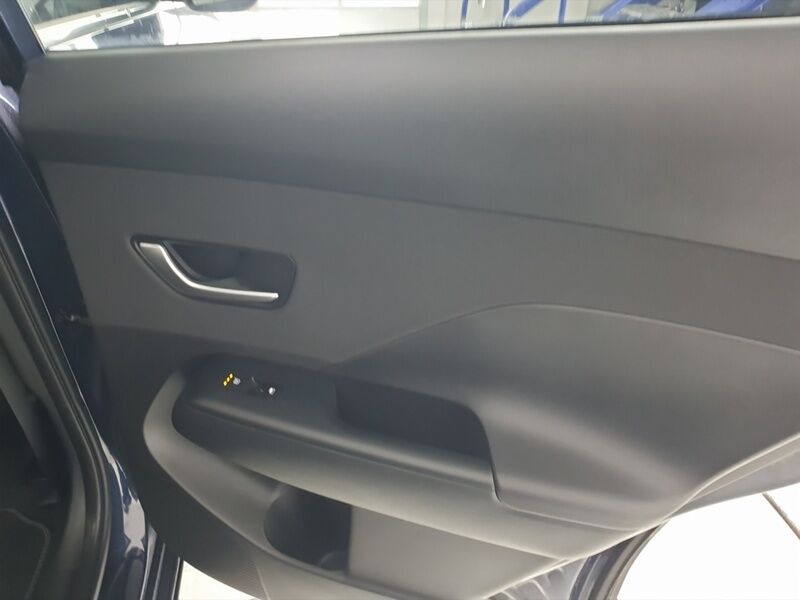 More views of Hyundai KONA