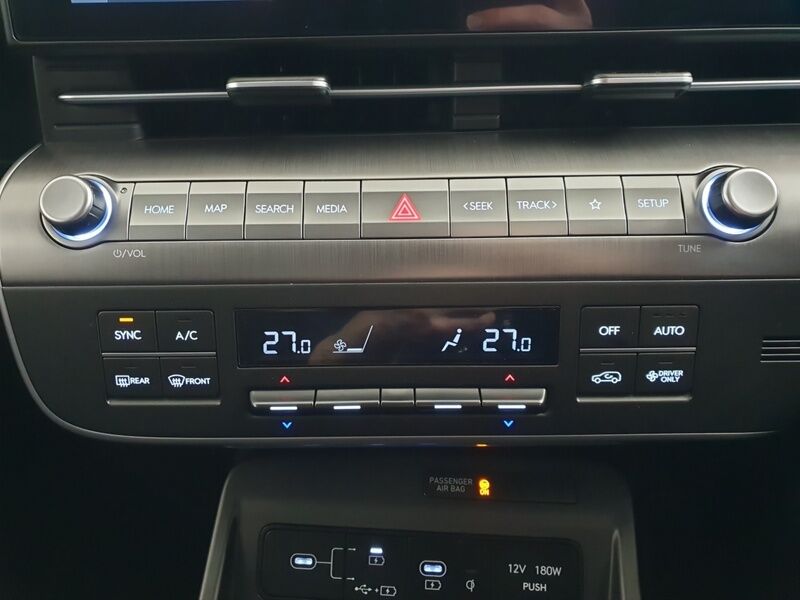 More views of Hyundai KONA