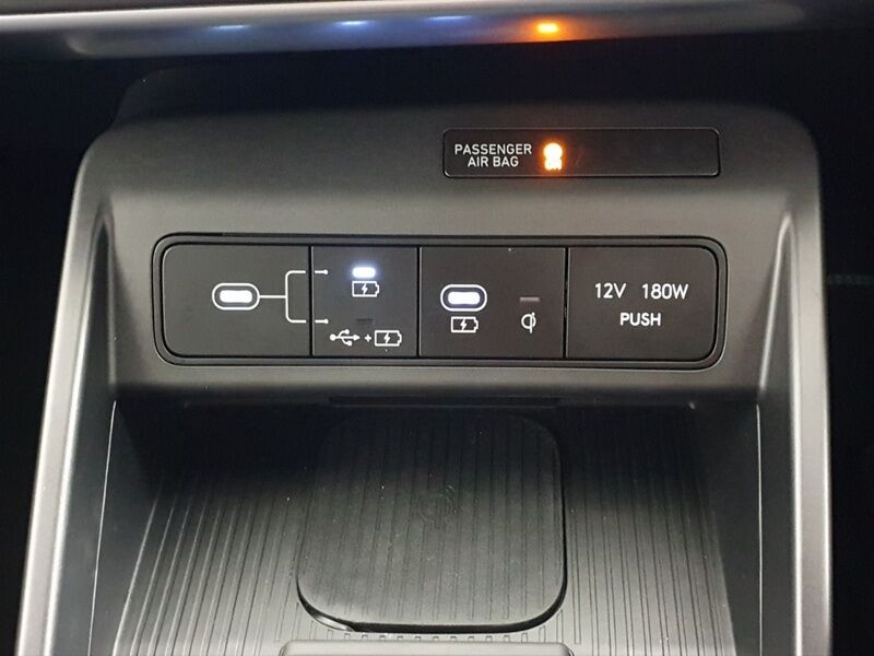 More views of Hyundai KONA