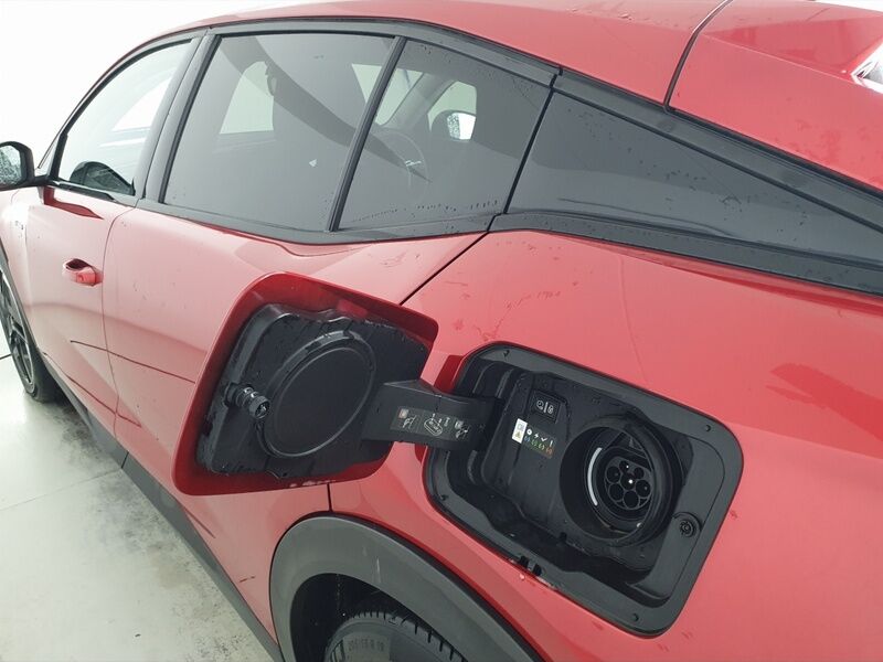 More views of Peugeot 408