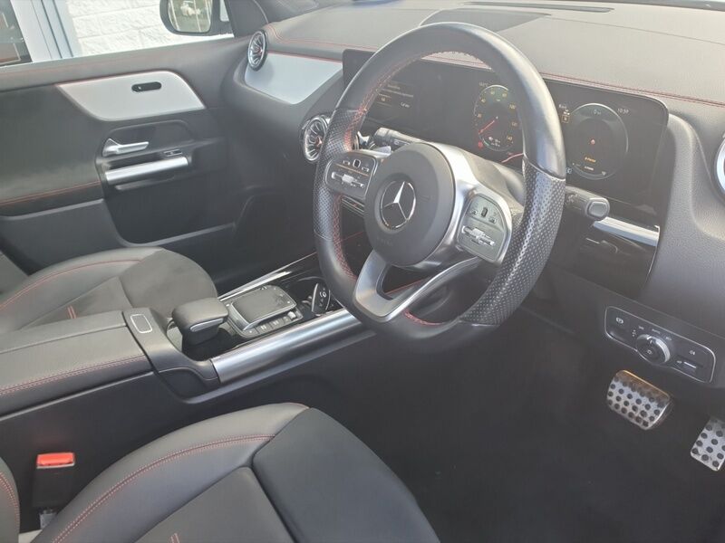 More views of Mercedes-Benz EQA