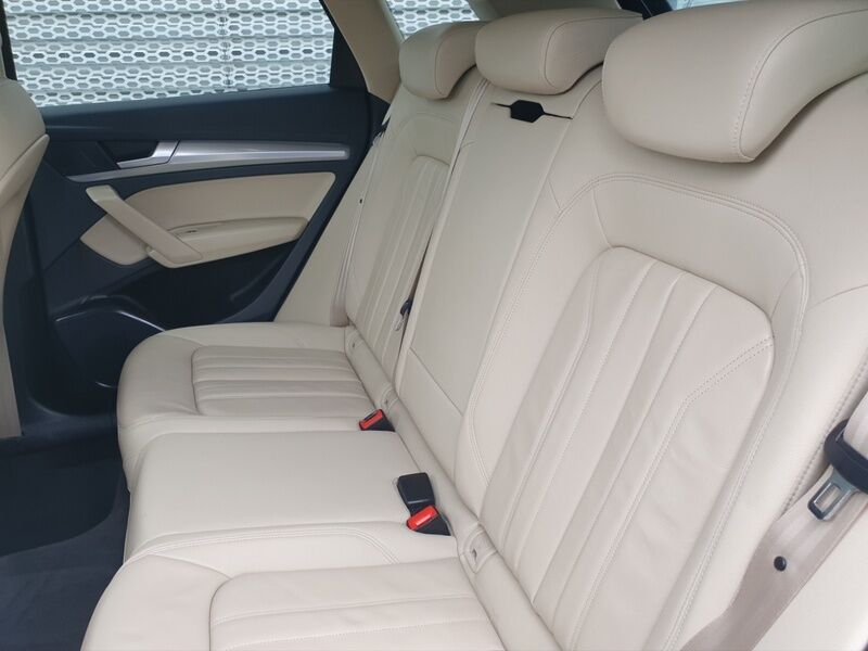 More views of Audi Q5